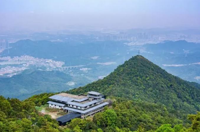 广东51337个自然村中祖籍迁移地来源地最多的是福建，其次是江西和河南